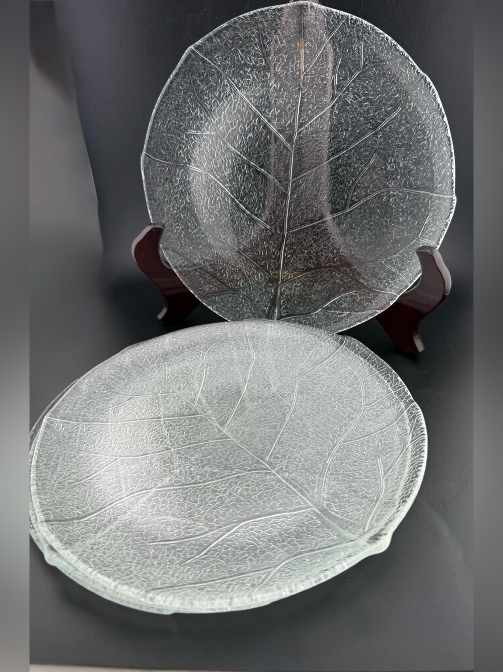 4 Arcoroc Aspen Leaf 9.25” plates